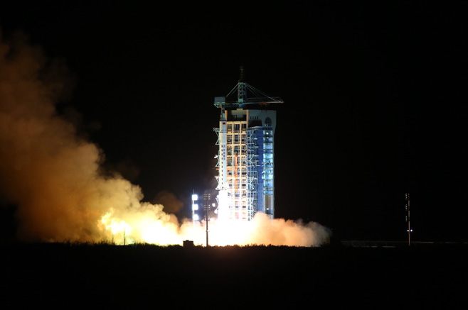 4月6日，實(shí)踐十號(hào)衛(wèi)星發(fā)射升空。