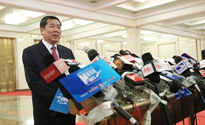 何立峰：2016年實(shí)現(xiàn)了穩(wěn)增長、穩(wěn)就業(yè)
