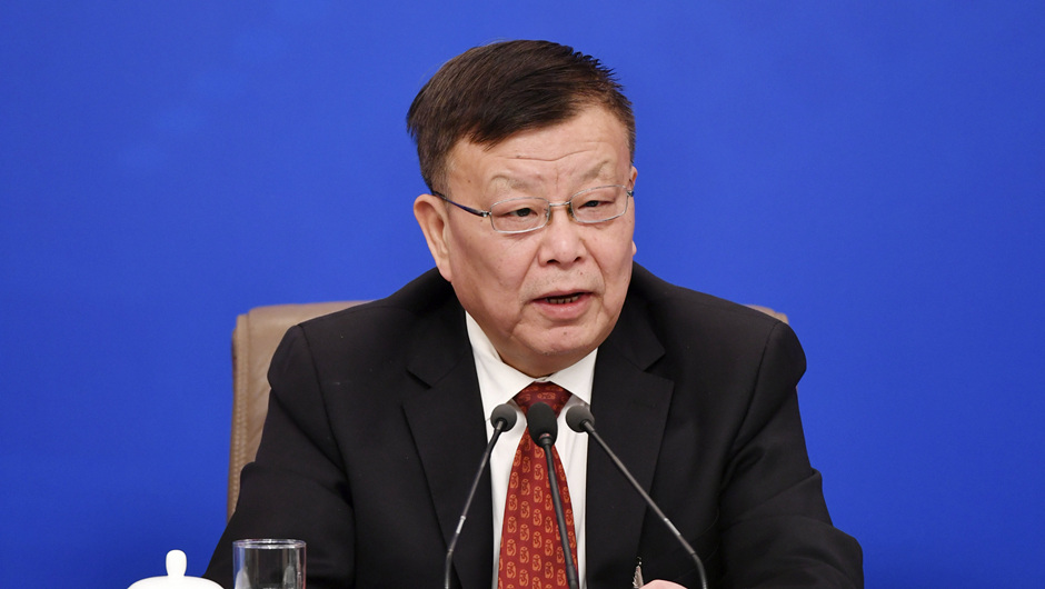 全國(guó)政協(xié)常委、副秘書長(zhǎng)（兼）、提案委員會(huì)副主任，九三學(xué)社中央副主席 賴明