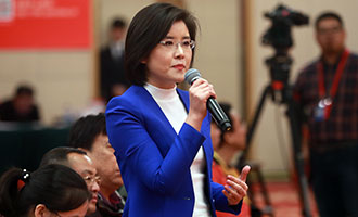 中央電視臺、中國國際電視臺記者提問