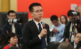 中央電視臺(tái)、中國(guó)國(guó)際電視臺(tái)記者提問(wèn)