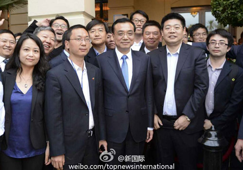 李克強(qiáng)：在非中企了解當(dāng)?shù)匚幕拍茉「?。圖片來源：“新國(guó)際”微博。