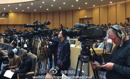 李克強即將在非盟總部發(fā)表演講，請柬“一柬難求”。圖片來源：“新國際”微博。