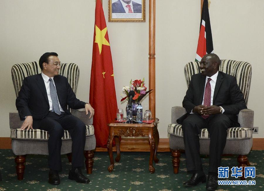 5月11日，國務院總理李克強在內羅畢會見肯尼亞副總統(tǒng)魯托。新華社記者李學仁攝 