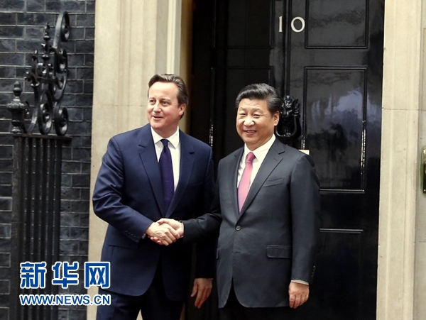 10月21日，國家主席習近平在倫敦唐寧街首相府同英國首相卡梅倫舉行會談。 新華社記者 鞠鵬 攝 