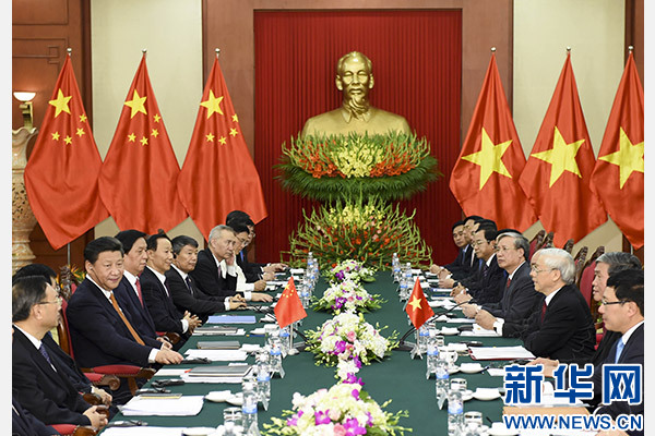 11月5日，中共中央總書記、國家主席習(xí)近平在河內(nèi)同越共中央總書記阮富仲舉行會(huì)談。 新華社記者李學(xué)仁攝