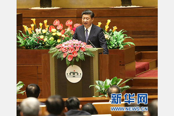 11月6日，中共中央總書記、國(guó)家主席習(xí)近平在越南國(guó)會(huì)發(fā)表題為《共同譜寫中越友好新篇章》的重要演講。 新華社記者 龐興雷 攝