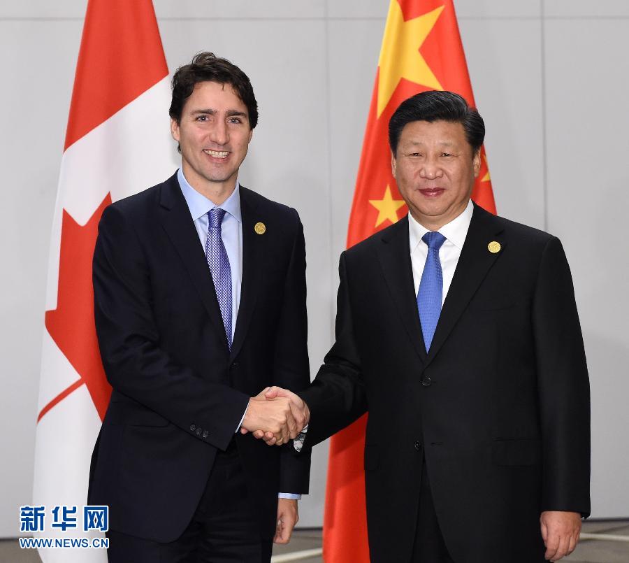 11月16日，國家主席習(xí)近平在土耳其安塔利亞會(huì)見加拿大總理特魯多。 新華社記者 饒愛民 攝