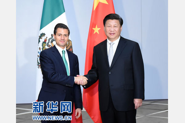11月16日，國家主席習(xí)近平在土耳其安塔利亞會見墨西哥總統(tǒng)培尼亞。 新華社記者張鐸攝