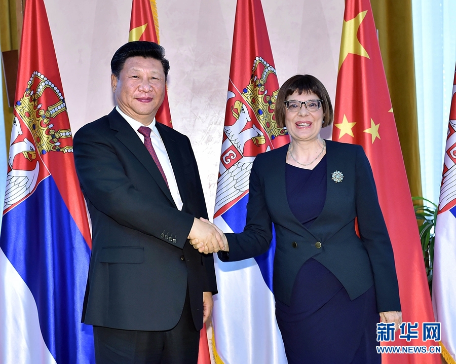 6月18日，國(guó)家主席習(xí)近平在貝爾格萊德會(huì)見塞爾維亞國(guó)民議會(huì)議長(zhǎng)戈伊科維奇。 新華社記者李濤攝