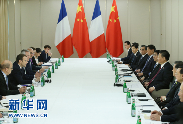 7月8日，國(guó)家主席習(xí)近平在漢堡會(huì)見(jiàn)法國(guó)總統(tǒng)馬克龍。新華社記者 姚大偉 攝