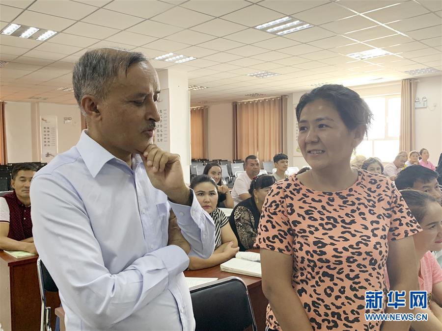 （圖文互動）（2）多國駐華使節(jié)參訪新疆：中國反恐、去極端化經(jīng)驗值得學(xué)習(xí)借鑒