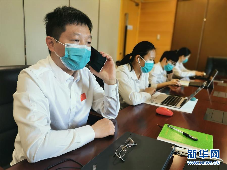 （國際疫情·圖文互動(dòng)）（6）中國醫(yī)療專家組為赤道幾內(nèi)亞抗疫帶來“希望之光”