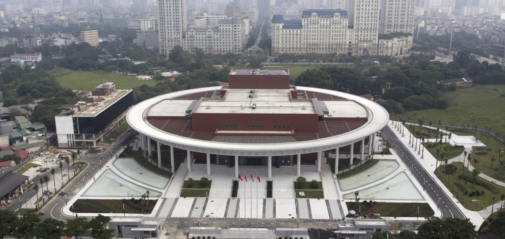 “盡心盡力建好中越友誼精品工程！”——越中友誼宮落成記
