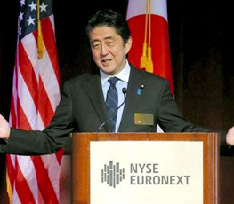 安倍“右轉(zhuǎn)”何時休？
